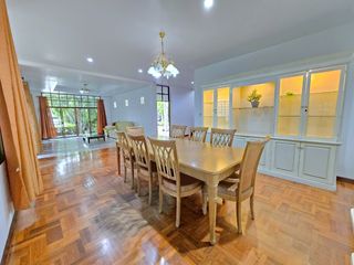 For rent 4 bed house in Huai Khwang, Bangkok