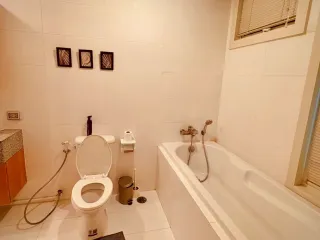 For sale studio condo in Pathum Wan, Bangkok