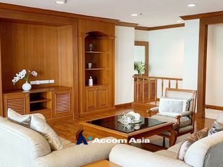 For rent 3 bed apartment in Watthana, Bangkok
