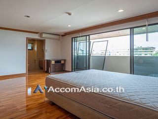 For rent 3 bed apartment in Watthana, Bangkok