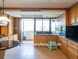 For rent 3 bed apartment in Watthana, Bangkok