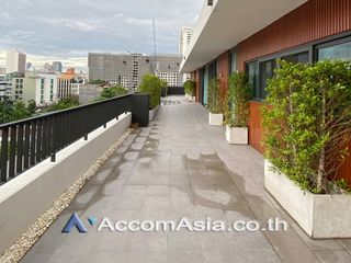 For rent 3 bed apartment in Watthana, Bangkok