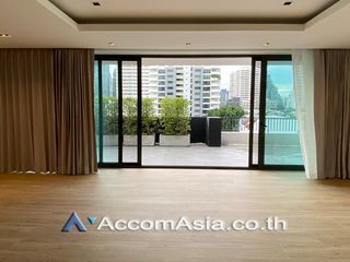 For rent 3 bed apartment in Watthana, Bangkok