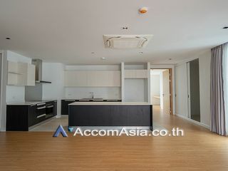 For rent 3 bed apartment in Watthana, Bangkok