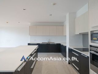 For rent 3 bed apartment in Watthana, Bangkok