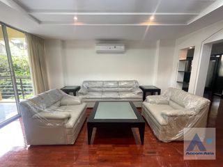 For rent 3 bed apartment in Watthana, Bangkok