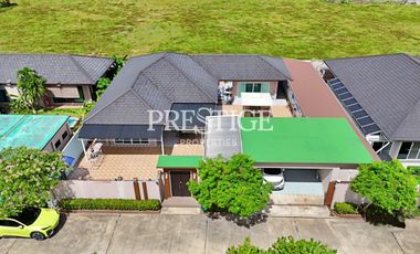 For sale 5 bedrooms house in Huay Yai, Pattaya