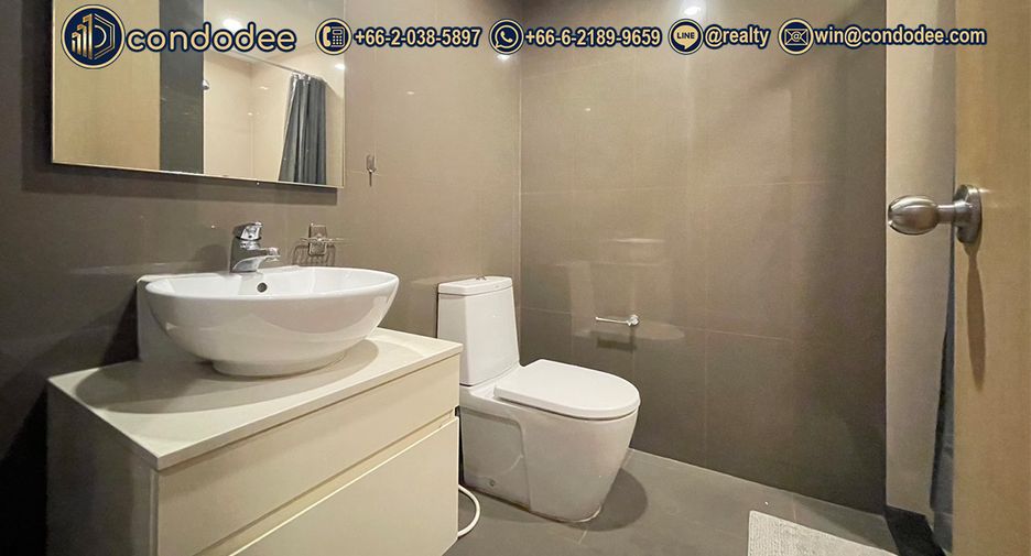 À vendre 2 chambres condo à Khlong Toei, Bangkok