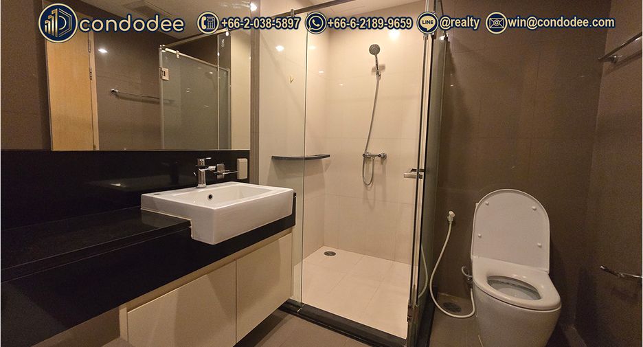 À vendre 2 chambres condo à Khlong Toei, Bangkok