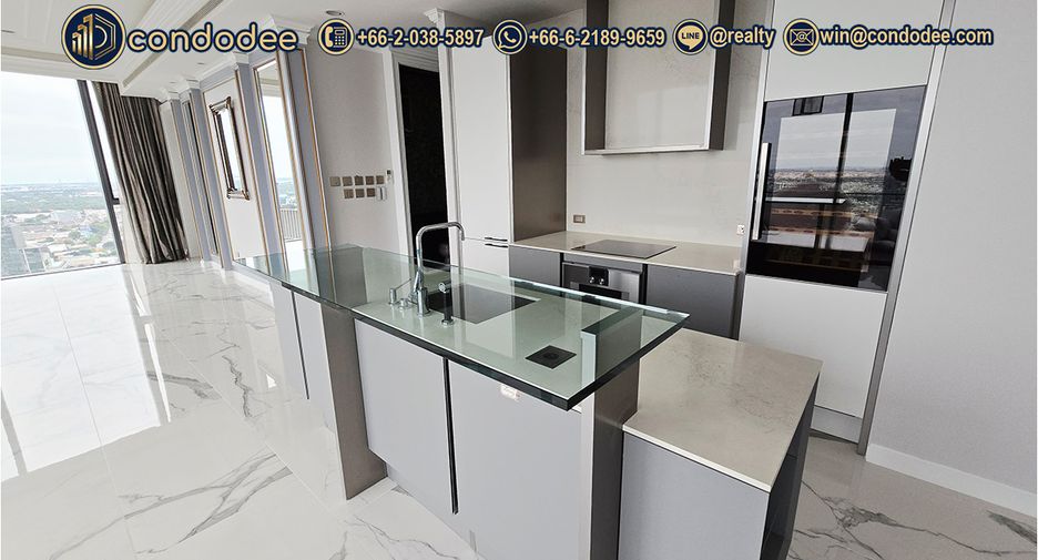For sale 2 ベッドルーム condo in Khlong Toei, Bangkok