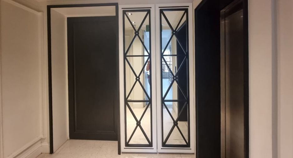 Condo en venta de 3 habitaciones en Yan Nawa, Bangkok