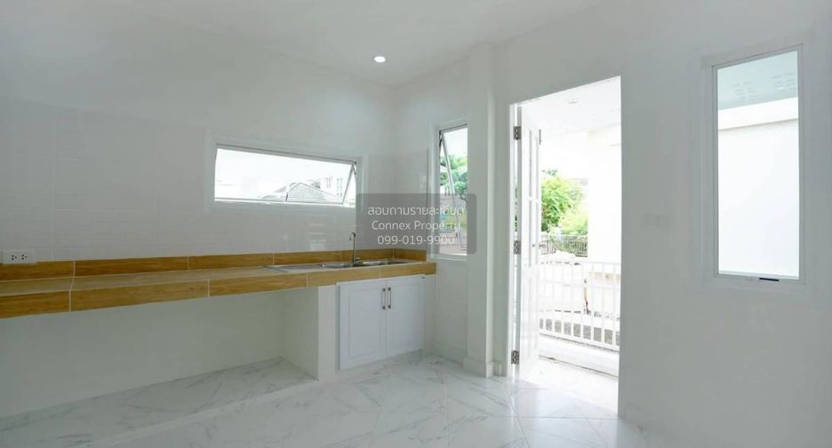 Casa en venta de 3 habitaciones en Bang Khun Thian, Bangkok
