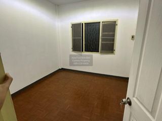 出售 3 卧室 联排别墅 在 Sai Mai, 曼谷