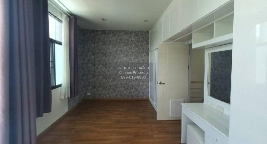 Casa adosada en venta de 4 habitaciones en Bang Bua Thong, Nonthaburi