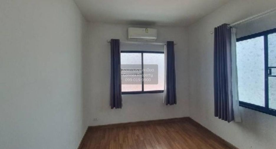 Casa adosada en venta de 4 habitaciones en Bang Bua Thong, Nonthaburi