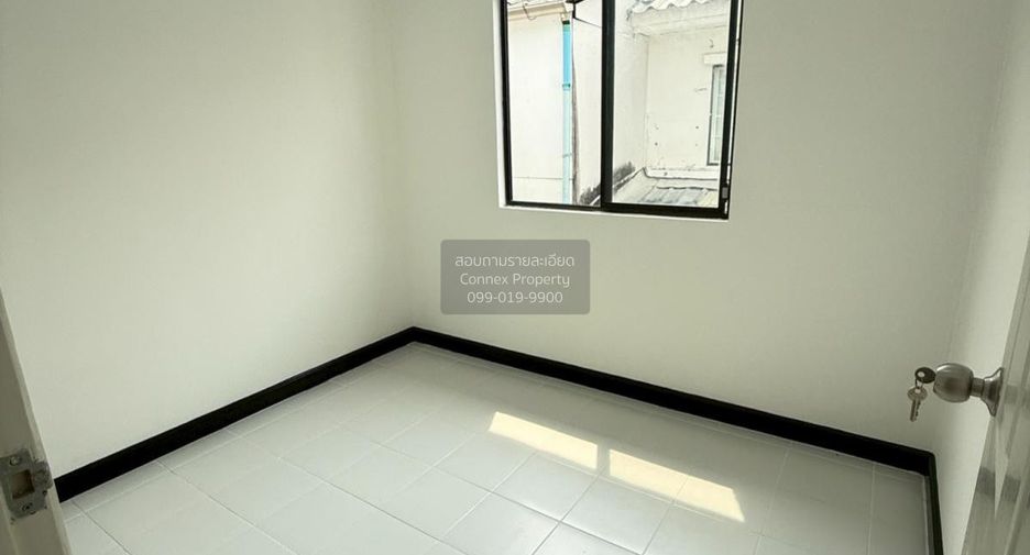 For sale 3 bedrooms townhouse in Khlong Luang, Pathum Thani