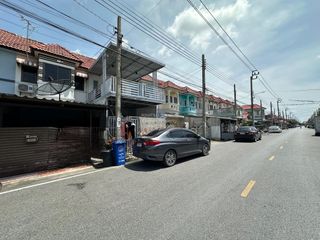 For sale 2 bedrooms townhouse in Sai Noi, Nonthaburi