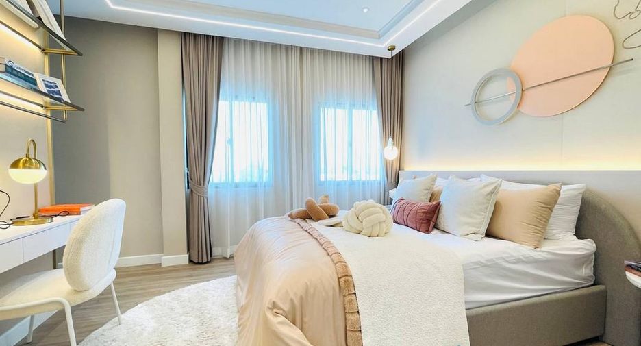 For sale 4 bedrooms house in Sattahip, Chonburi
