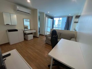 For sale studio condo in Bang Rak, Bangkok