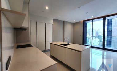 For sale 2 bed condo in Khlong Toei, Bangkok