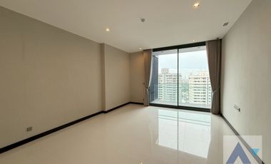 For sale 2 bed condo in Khlong Toei, Bangkok
