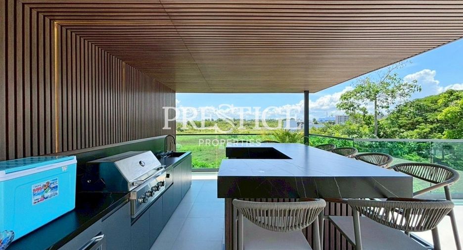 For sale 6 ベッドルーム house in Sattahip, Chonburi