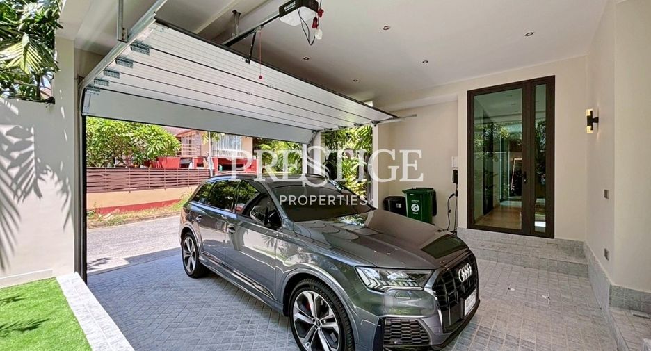 For sale 6 ベッドルーム house in Sattahip, Chonburi