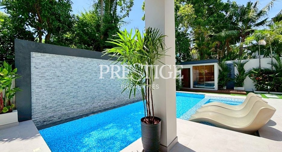 For sale 6 ベッドルーム house in Sattahip, Chonburi
