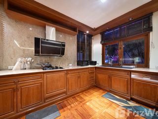 For rent 4 Beds villa in Na Jomtien, Pattaya