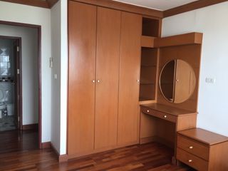 For sale 2 bed condo in Wang Thonglang, Bangkok