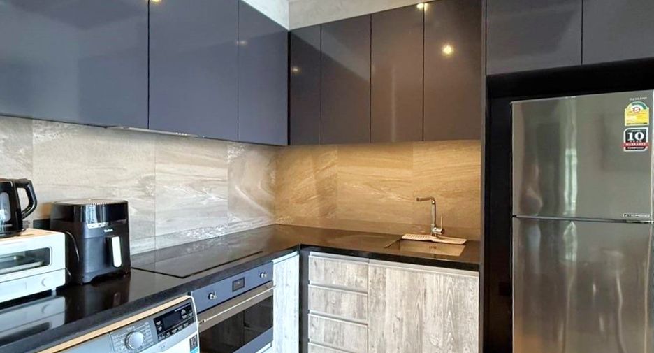 For rent 2 ベッドルーム condo in Watthana, Bangkok