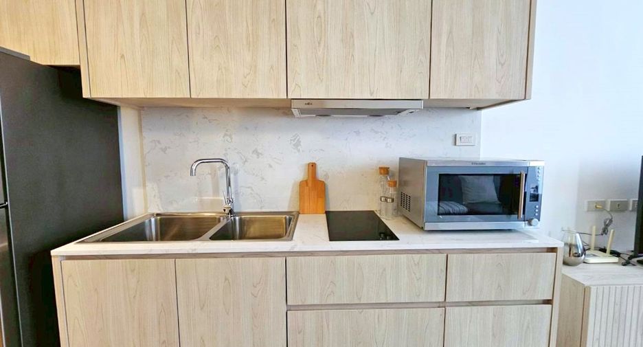 Condo en alquiler de 1 habitaciones en Khlong Toei, Bangkok