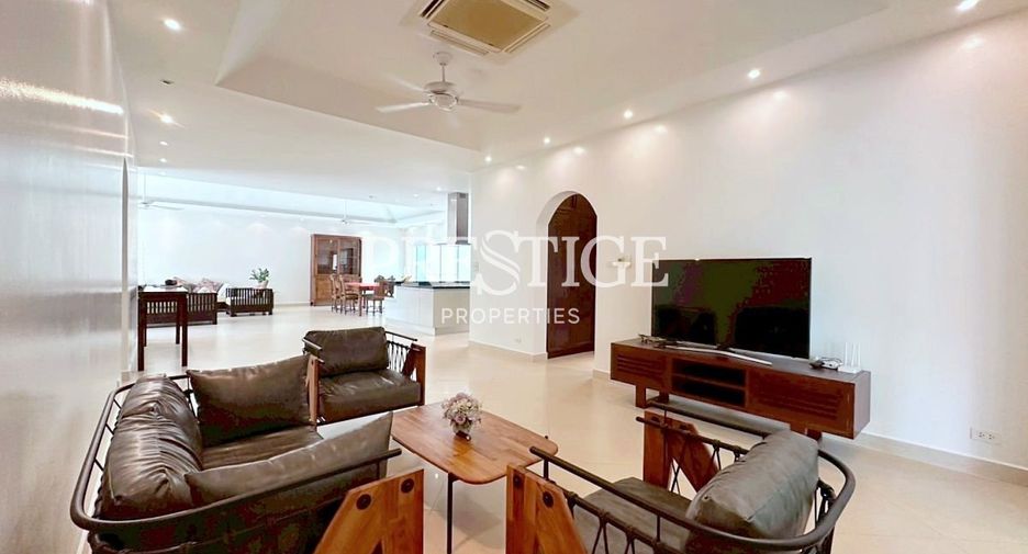 For sale 4 bedrooms house in Bang Lamung, Chonburi