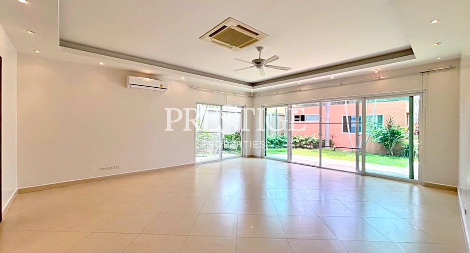 For sale 4 bedrooms house in Bang Lamung, Chonburi