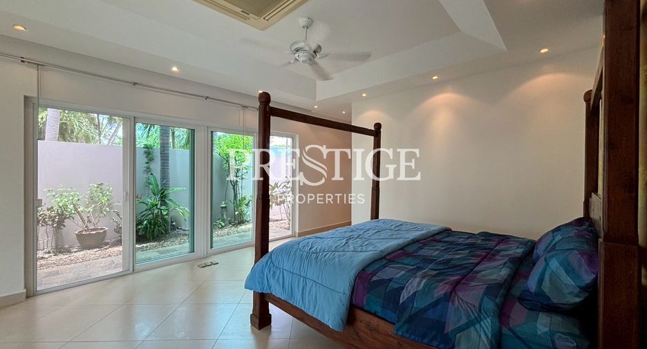 For sale 4 bedrooms house in Bang Lamung, Chonburi