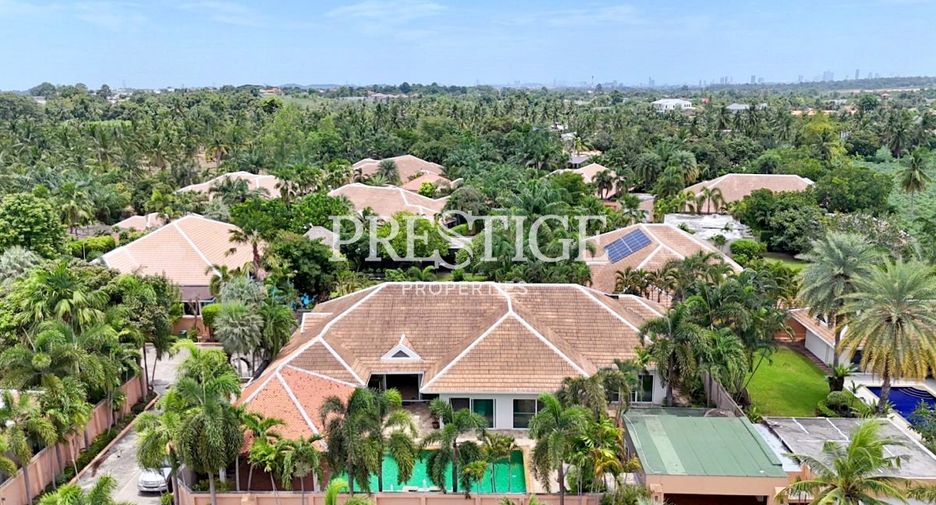 For sale 4 bedrooms house in Bang Lamung, Chonburi