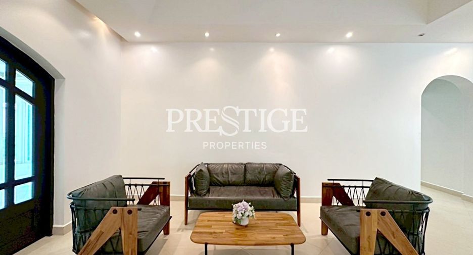 For sale 4 bedrooms house in Bang Lamung, Chonburi