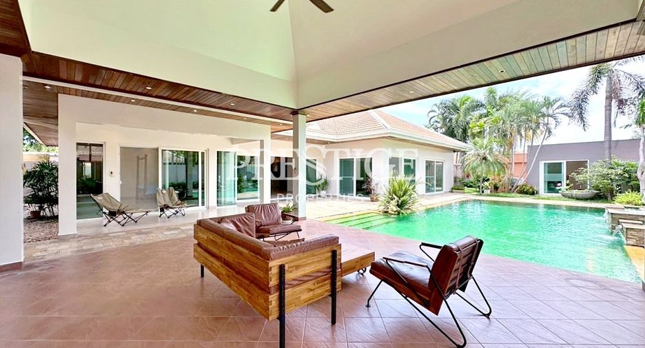 For sale 4 bedrooms house in Bang Lamung, Chonburi