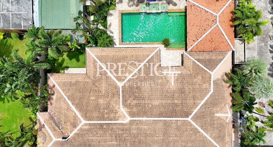 For sale 4 bedrooms house in Bang Lamung, Chonburi