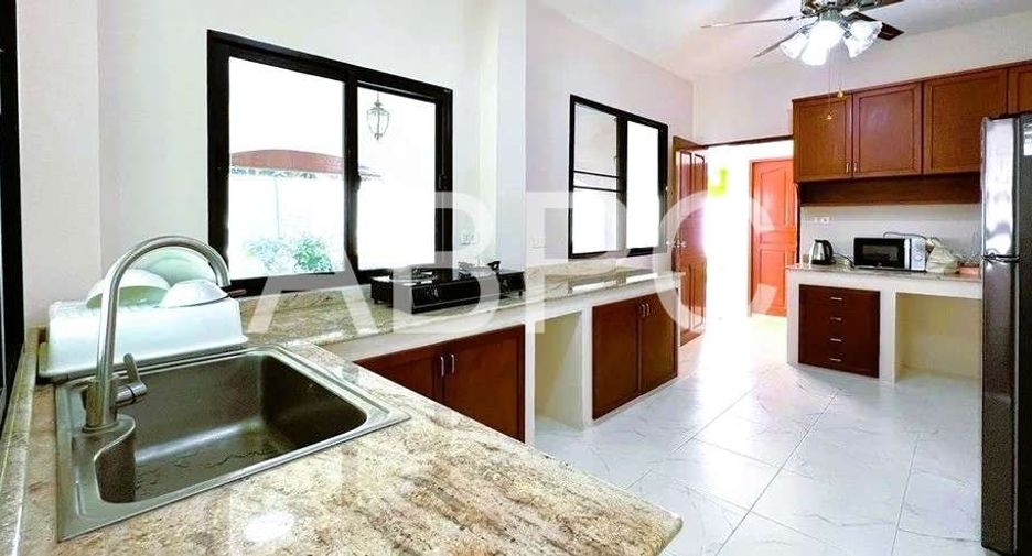 ขาย 5 ห้องนอน บ้านเดี่ยว ใน พัทยาตะวันออก, พัทยา