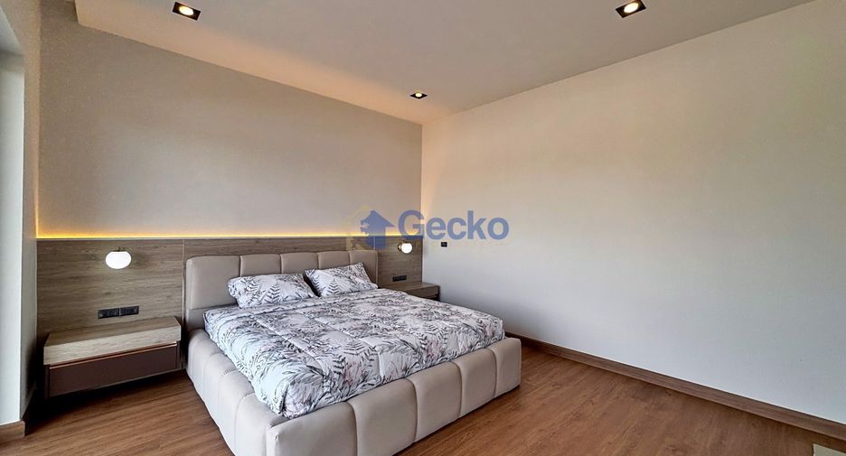 For sale 5 bedrooms house in Bang Lamung, Chonburi