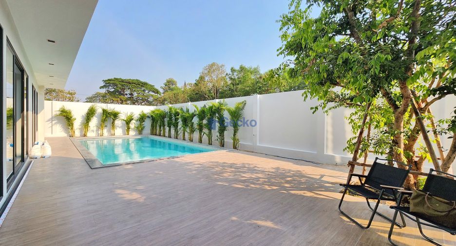 For sale 5 bedrooms house in Bang Lamung, Chonburi