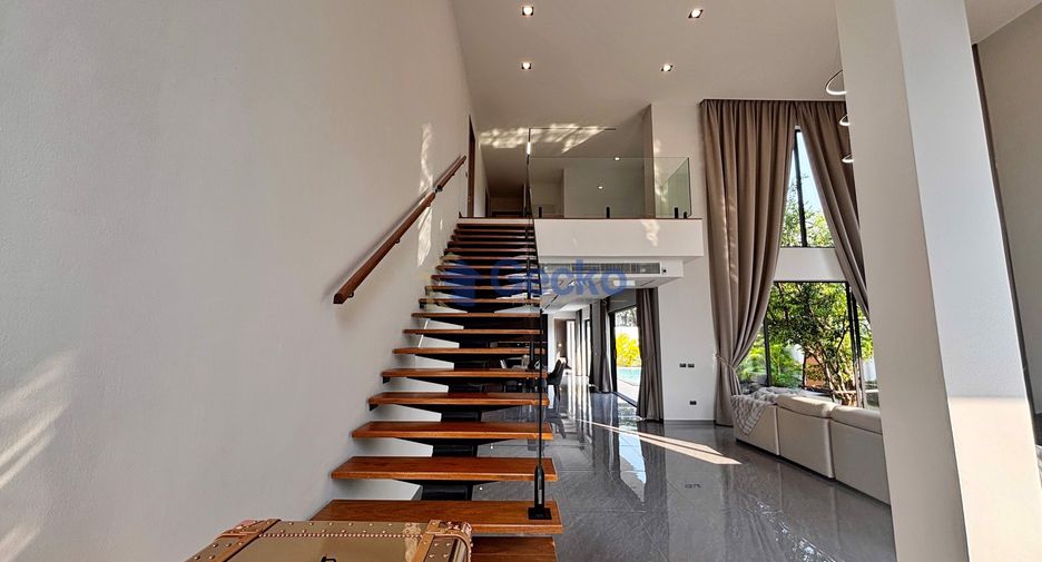 For sale 5 bedrooms house in Bang Lamung, Chonburi