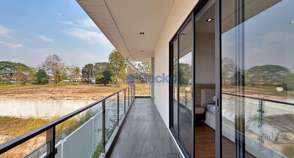 For sale 5 bedrooms house in Bang Lamung, Chonburi