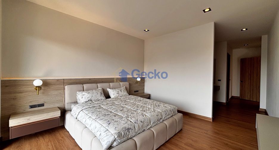 For sale 5 bedrooms house in Bang Lamung, Chonburi