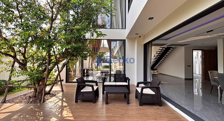 For sale 5 bedrooms house in Bang Lamung, Chonburi