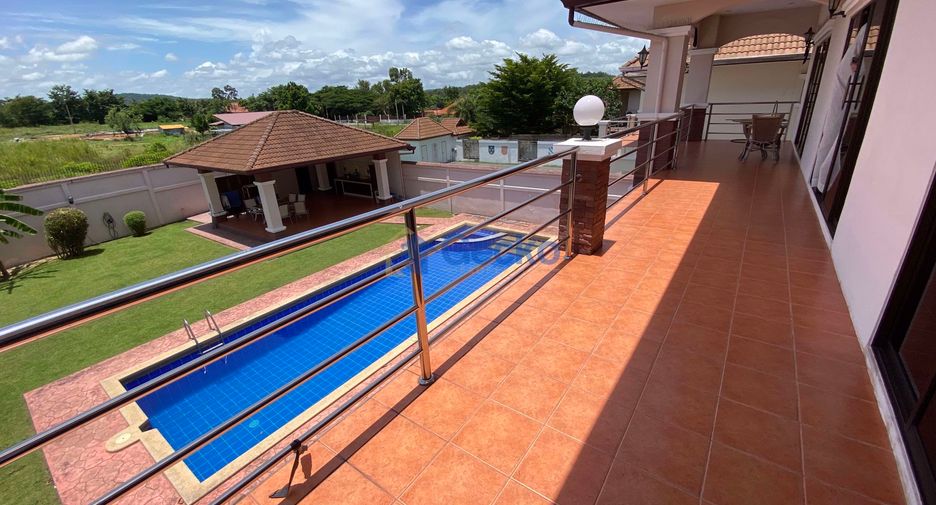 For rent and for sale 4 bedrooms house in Bang Lamung, Chonburi