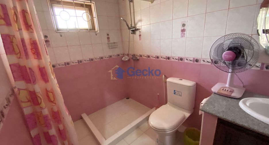 For rent and for sale 4 bedrooms house in Bang Lamung, Chonburi