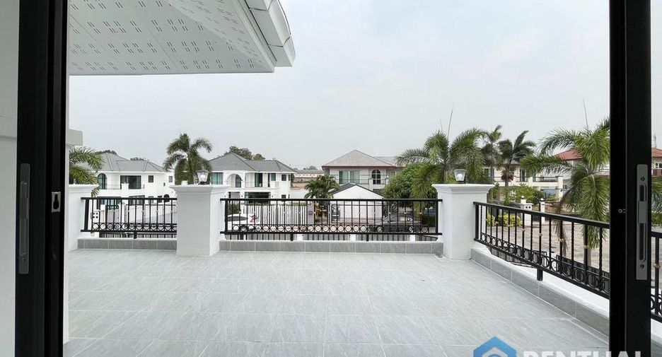 Casa en venta de 4 habitaciones en Bang Lamung, Chonburi