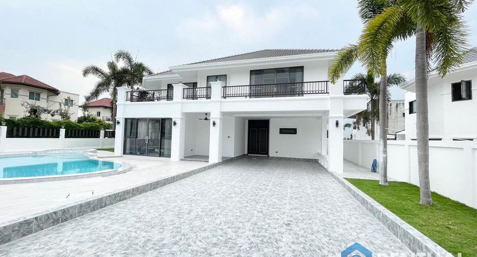 Casa en venta de 4 habitaciones en Bang Lamung, Chonburi